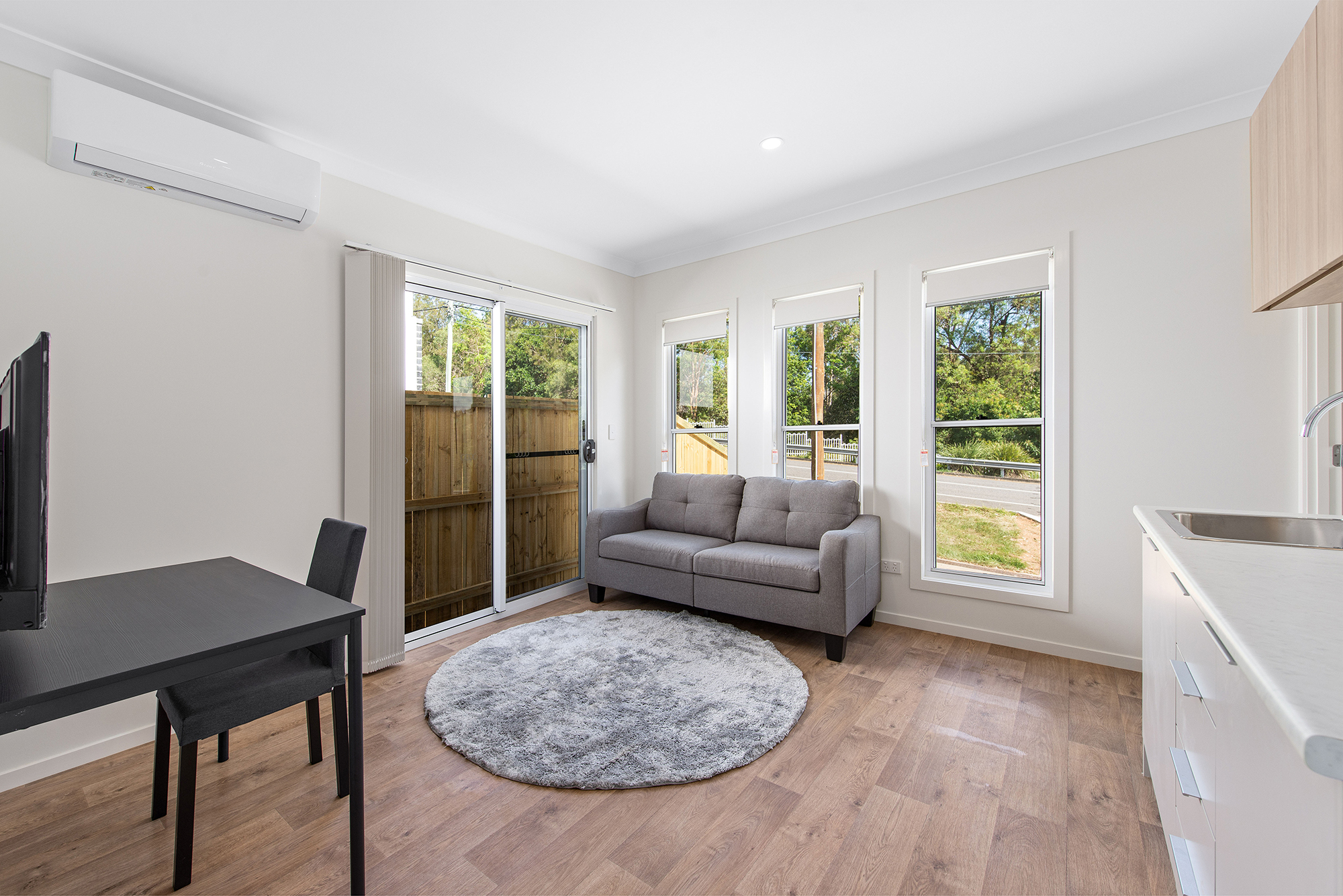 Studio Rooms for Rent Here at Suite Studios, our tenants enjoy the privacy of fully furnished studio rooms, each equipped with its own bathroom and kitchenette. In our community, residents only share common spaces such as the kitchen and laundry facilities.
