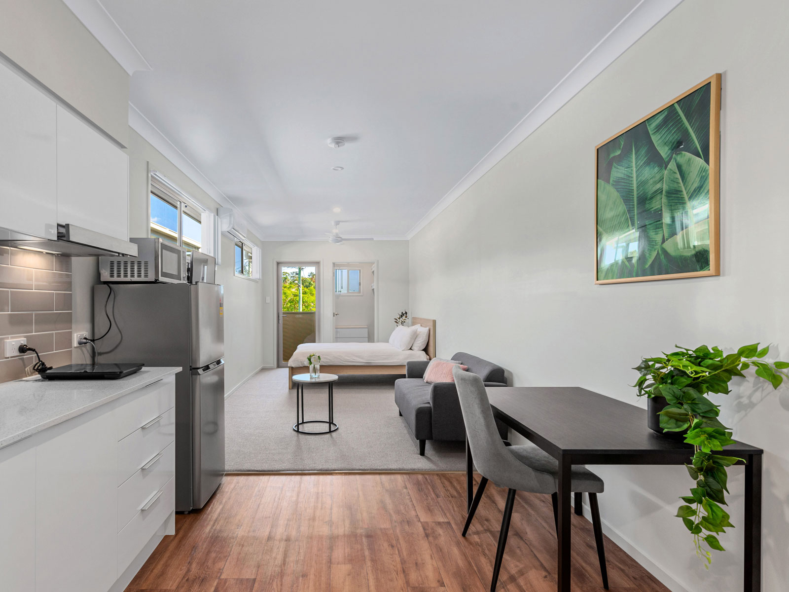 Studio Rooms for Rent Here at Suite Studios, our tenants enjoy the privacy of fully furnished studio rooms, each equipped with its own bathroom and kitchenette. In our community, residents only share common spaces such as the kitchen and laundry facilities.